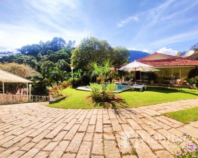 Casa com 5 quartos em Itaipava 