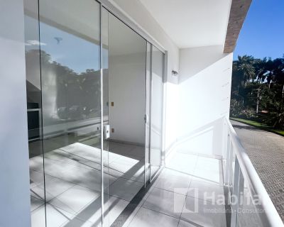 Casa triplex em Corrêas 