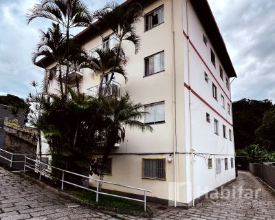 Apartamento no bairro Benfica em Itaipava 
