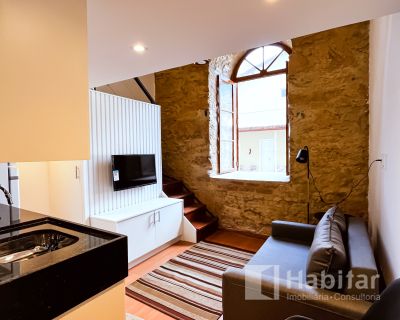 Loft mobiliado em condomínio charmoso