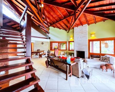 Casa de luxo com terreno privativo