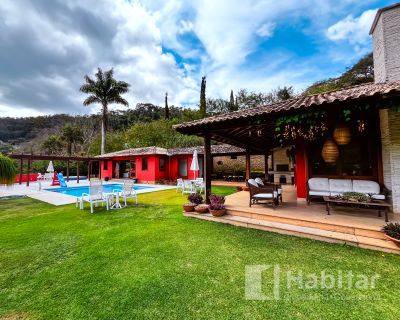 Casa de luxo com terreno privativo