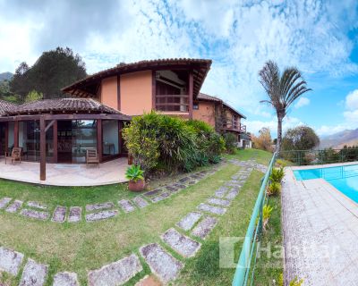 Casa em condomínio Araras 