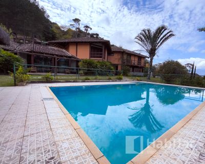 Casa em condomínio Araras 