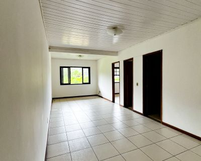 Apartamento 02 quartos, vaga coberta em Nogueira 