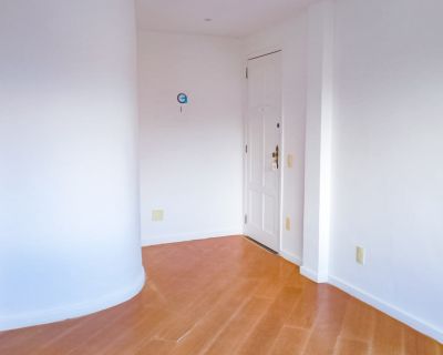 Apartamento 02 quartos / Condomínio BNH