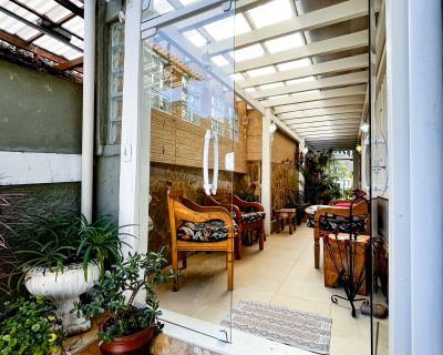 Excelente casa linear na Mosela 